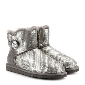 UGG Bailey Button Boot- Silver